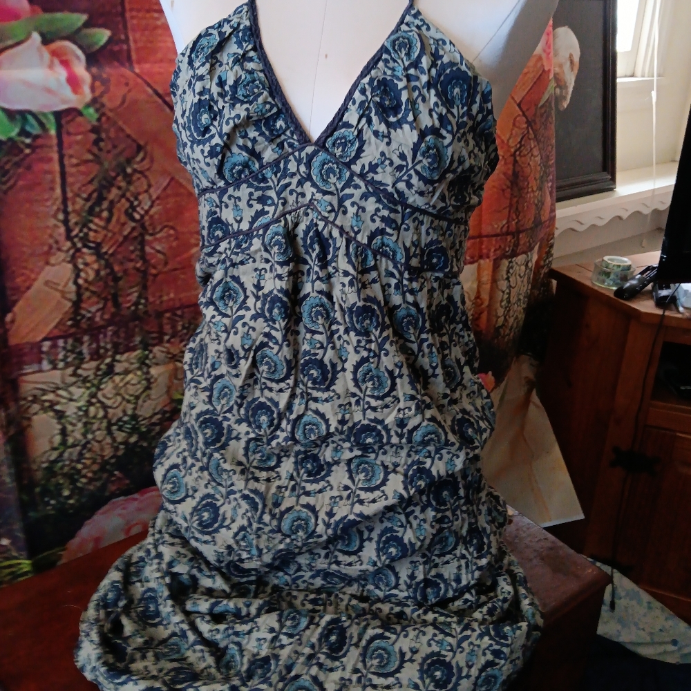 Women's dress